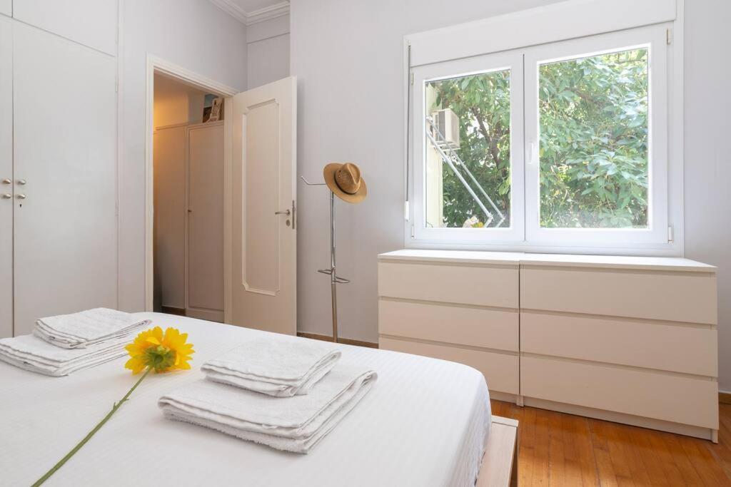 Chic N Central Apt In Kolonaki Apartment Атина Екстериор снимка