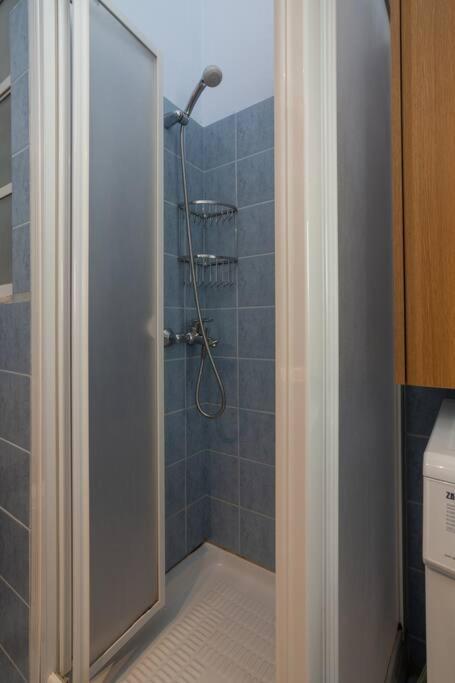 Chic N Central Apt In Kolonaki Apartment Атина Екстериор снимка